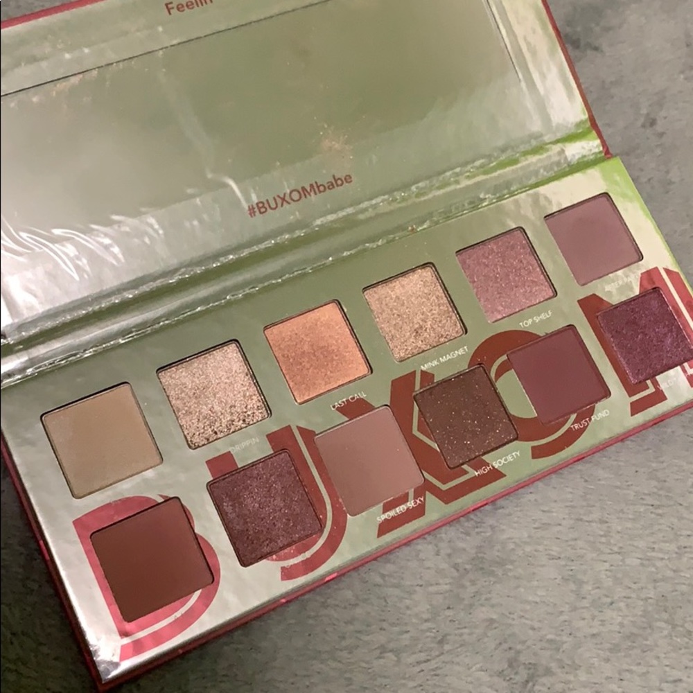Buxom Boss Babe Dolly Eyeshadow Palette